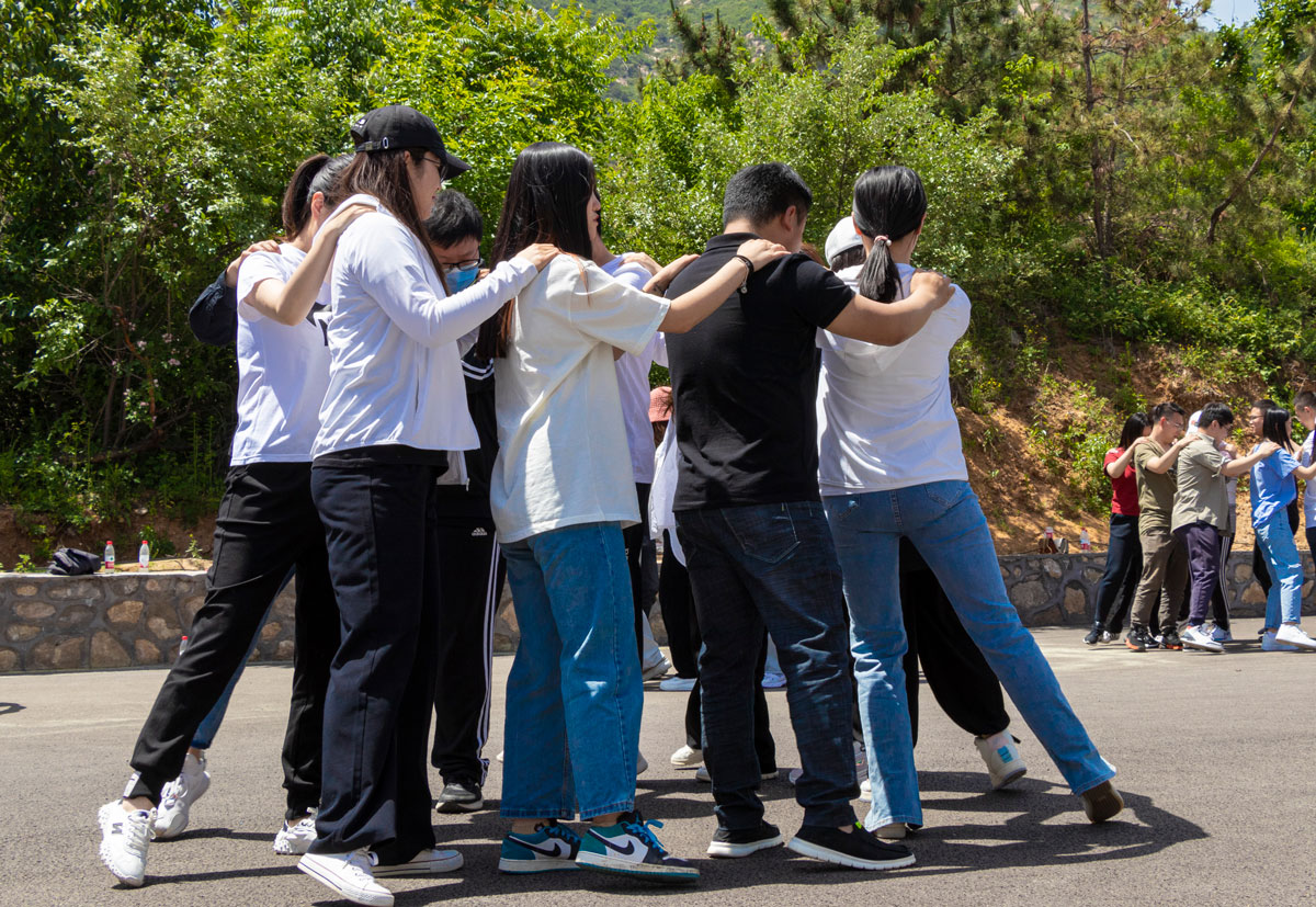 熱(rè)身(shēn)遊戲兔子舞